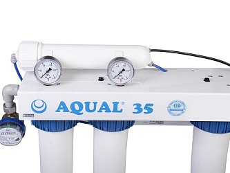AQUAL 35 s ionexovou kolonou MIX 0,75 l a vodoměrem (bez digitálního konduktometru)