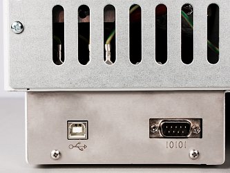 Rozhraní USB Host a RS232.