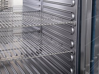 Inkubátor Memmert ICP 260 s boční průchodkou (volitelné vybavení)