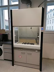 Laboratorní digestoře, ukázky realizací