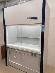 Laboratorní digestoře, ukázky realizací