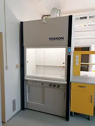 Laboratorní digestoře, ukázky realizací