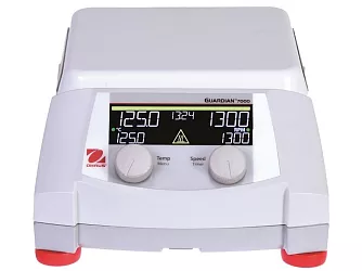 Magnetická míchačka Guardian e-G71HS07C s pracovní plochou 178 x 178 mm, max. kapacitou 15 l a teplotním rozsahem od +5 °C nad teplotou okolí do 500 °C.