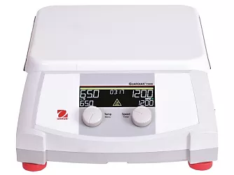 Magnetická míchačka Guardian e-G71HS10C s pracovní plochou 254 x 254 mm, max. kapacitou 18 l a teplotním rozsahem od +5 °C nad teplotou okolí do 500 °C.