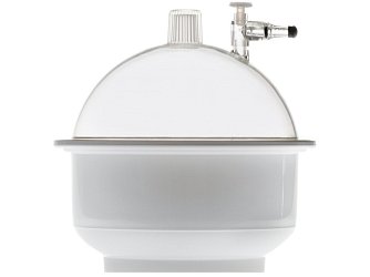 Plastový exsikátor o průměru 150, 200 nebo 250 mm je vhodný pro práci s vakuem do -740 mm Hg.