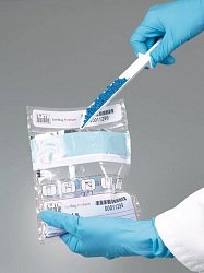 Pro odběr citlivých vzorků nabízíme sterilní sadu obsahující 10 ks špachtlí a 10 ks 300ml sáčků na vzorky SteriBag Premium, které jsou vhodné pro pevné i kapalné vzorky a umožňují úplnou dokumentaci a sledovatelnost vzorků.