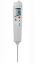 Testo 826-T4 je kompaktní teploměr, který umožňuje bezkontaktní měření povrchové teploty a zároveň kontrolu teploty jádra prostřednictvím vpichovací sondy. Poskytuje rychlé a přesné výsledky, zároveň splňuje požadavky HACCP.