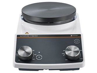 Hei-PLATE Mix 'n' Heat Core je magnetická míchačka s maximální kapacitou 20 l (H2O). Otáčky i teplota se nastavují pomocí otočných knoflíků s orientační kontrolou na stupnici. Pracovní plocha je z Kera-Disku.