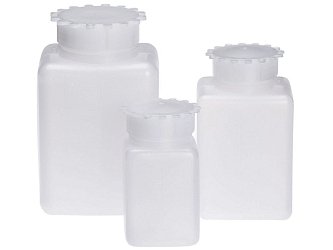 Čtyřhranné HDPE láhve s graduací, víčkem a mezivíčkem nabízíme v objemu od 25 do 2000 ml.