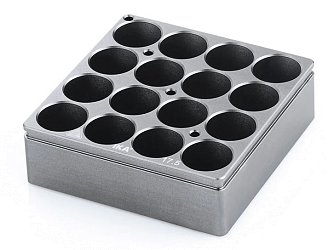 Reakční blok s 16 otvory o Ø 17,5 mm, hloubce 23,5 mm a objemu 8 ml, rozměry 79 x 79 x 25 mm. Používá se v kombinaci se čtvercovým nástavcem H135.10 nebo H135.11.