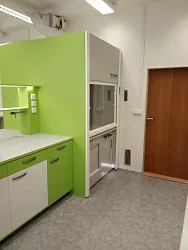 Realizace laboratorního nábytku a digestoří: Ústav experimentální medicíny AV ČR Praha