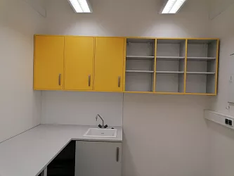 Realizace laboratorního nábytku a digestoří: Ústav experimentální medicíny AV ČR Praha, druhá laboratoř
