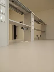 Realizace laboratorního nábytku: AV ČR – laboratoře LB3