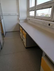 Realizace laboratorního nábytku: AV ČR – oddělení mikroskopie