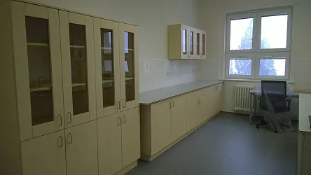 Realizace laboratorního nábytku: Výzkumný ústav rostlinné výroby, Praha