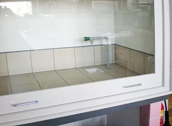 Rekonstrukce laboratorních digestoří - po dokončení