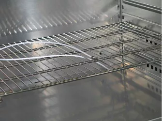 Nezávislé flexibilní čidlo PT100 (výsledky měření a indikace na displeji) je volitelným vybavením za příplatek.
