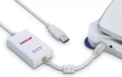 Rozšířené možnosti komunikace vč. RS232, USB Host, USB Device, Ethernet a Bluetooth (vše jako volitelné příslušenství za příplatek).