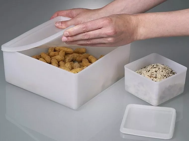 Box univerzální hranatý, PE