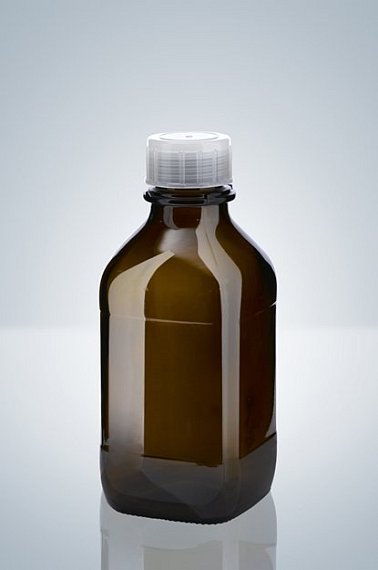 Hnědá hranatá zásobní láhev o objemu 500 ml se objednává samostatně.