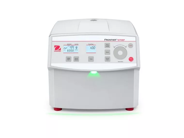 Barevné LED osvětlení pod ovládacím panelem (signalizuje stav přístroje i na dálku).