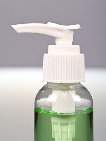 Láhev s dávkovací pumpičkou