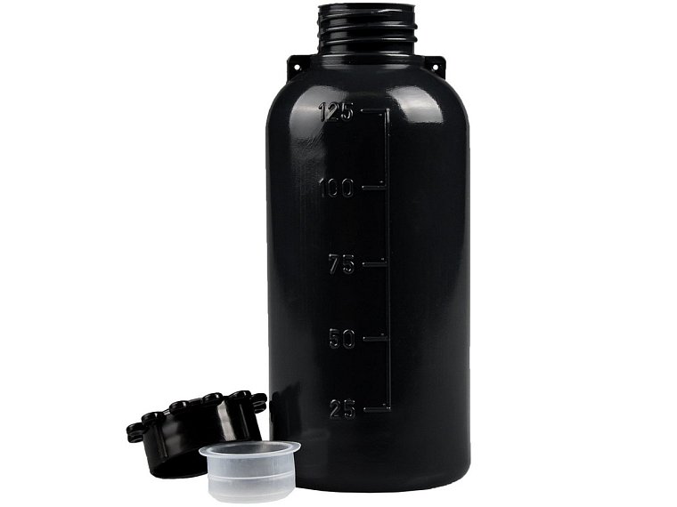 Láhev úzkohrdlá neprůhledná, s graduací, mezivíčkem a očkem pro plombu, PE