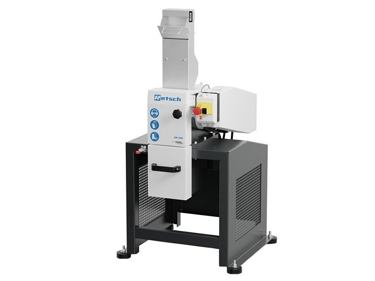 HM 200 s podávací násypkou