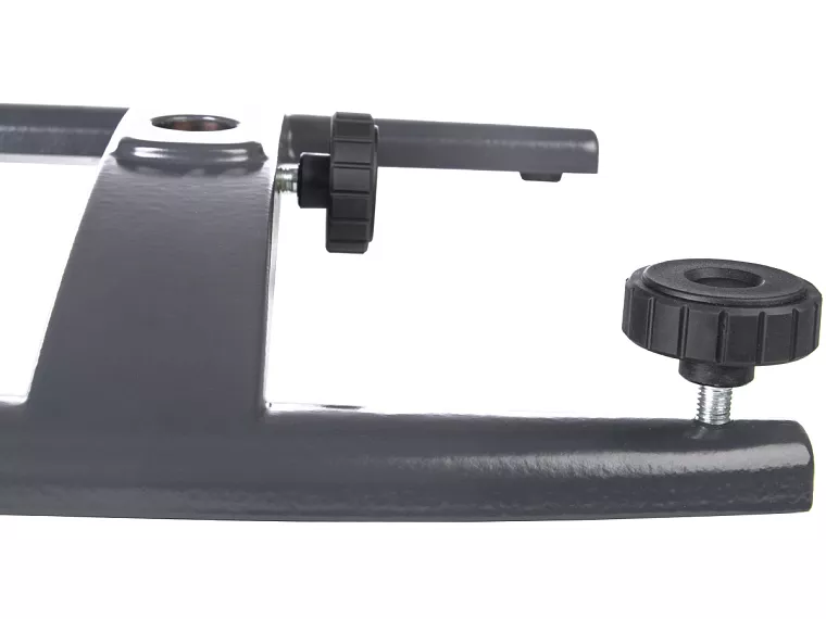 stojan S2 XXL s podstavou ve tvaru H a seřizovacím šroubem (detail podstavy)