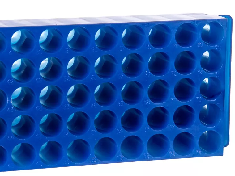 Stojan na mikrozkumavky 1,5 a 2,0 ml, různé barvy, PP