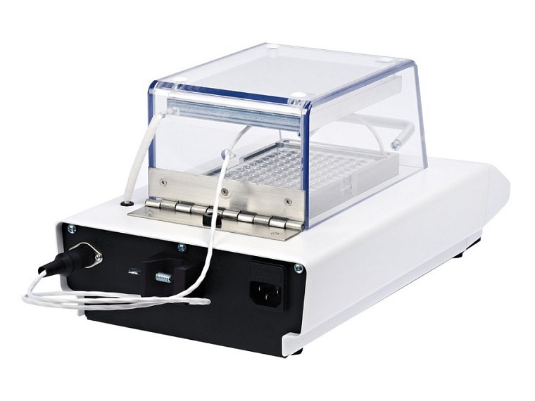 Pro aplikace vyžadující vysokou přesnost lze k termostatu připojit externí teplotní čidlo RTD (objednává se samostatně).