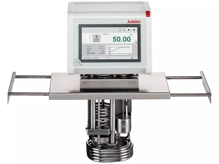 Oběhový termostat Julabo MAGIO MX-Z s výsuvným nerezovým můstkem v rozsahu 330 až 680 mm je určen pro temperace v otevřených nádobách až do objemu 100 l.